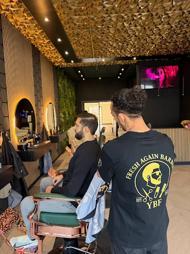 Interieur van FreshAgain Barbers tijdens een behandeling
