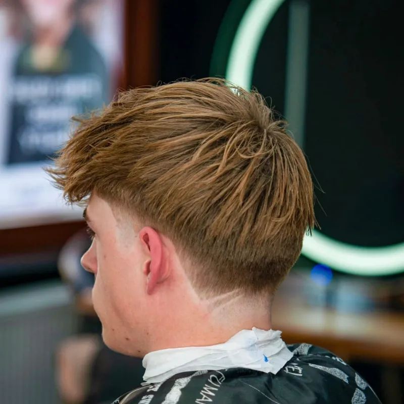 Modern kapsel met fade, zijaanzicht, FreshAgain Barbers